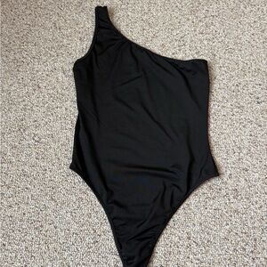 Chic Black One-Shoulder Bodysuit